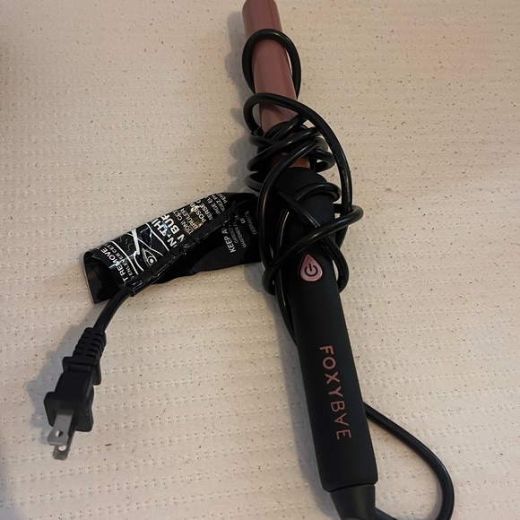 foxybae Other - FoxyBae Black and Pink Curling Wand